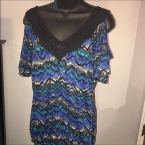 Eyeshadow Cold Shoulder Large Juniors Top